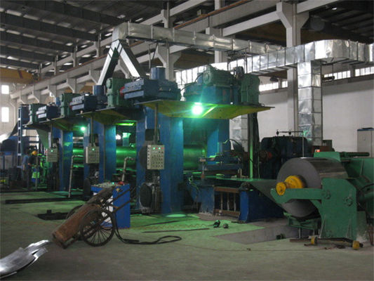 0.8-1.5 X 600mm 4 হাই টেন্ডেম কোল্ড মিল সহ স্পাইরাল অ্যাকুমুলেটর 700